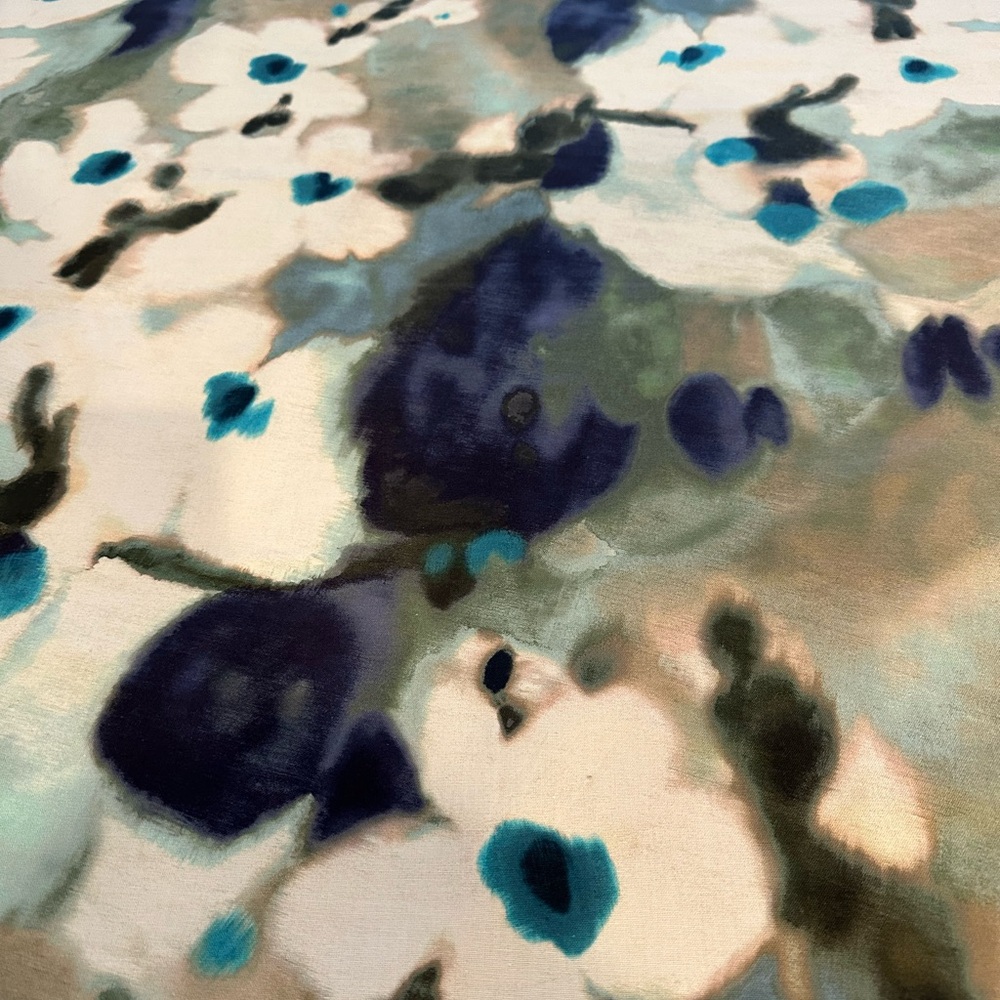 Designer Rubelli Fabric - Picture 2 of 14